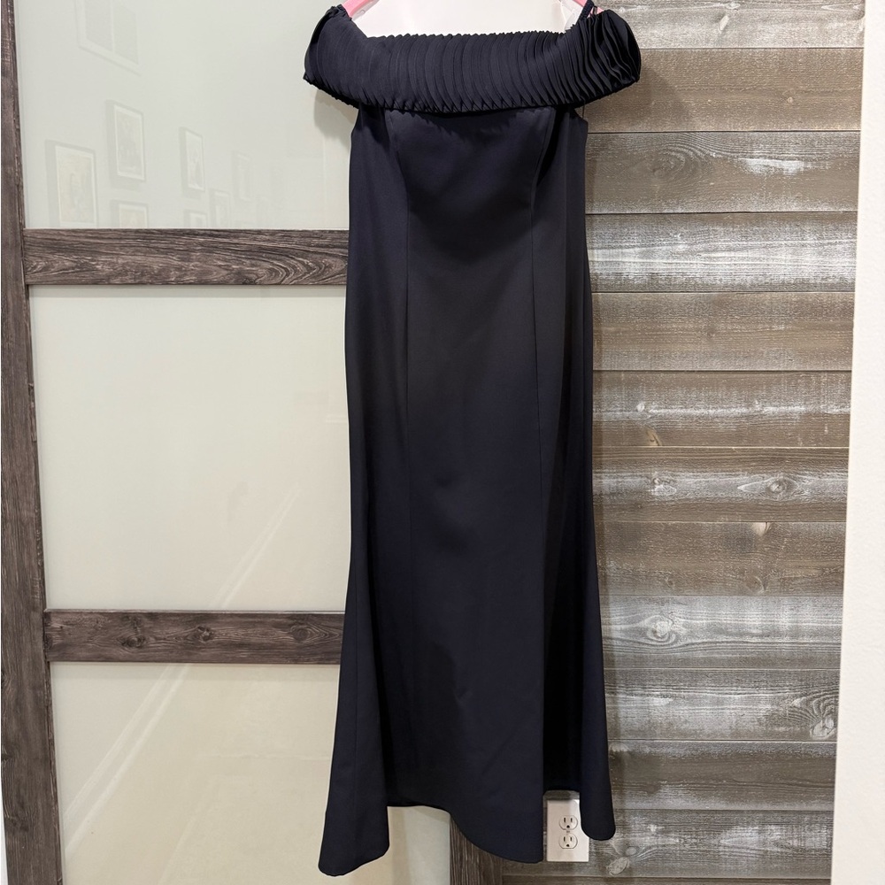 Chic Off-Shoulder Black Wedding Dress